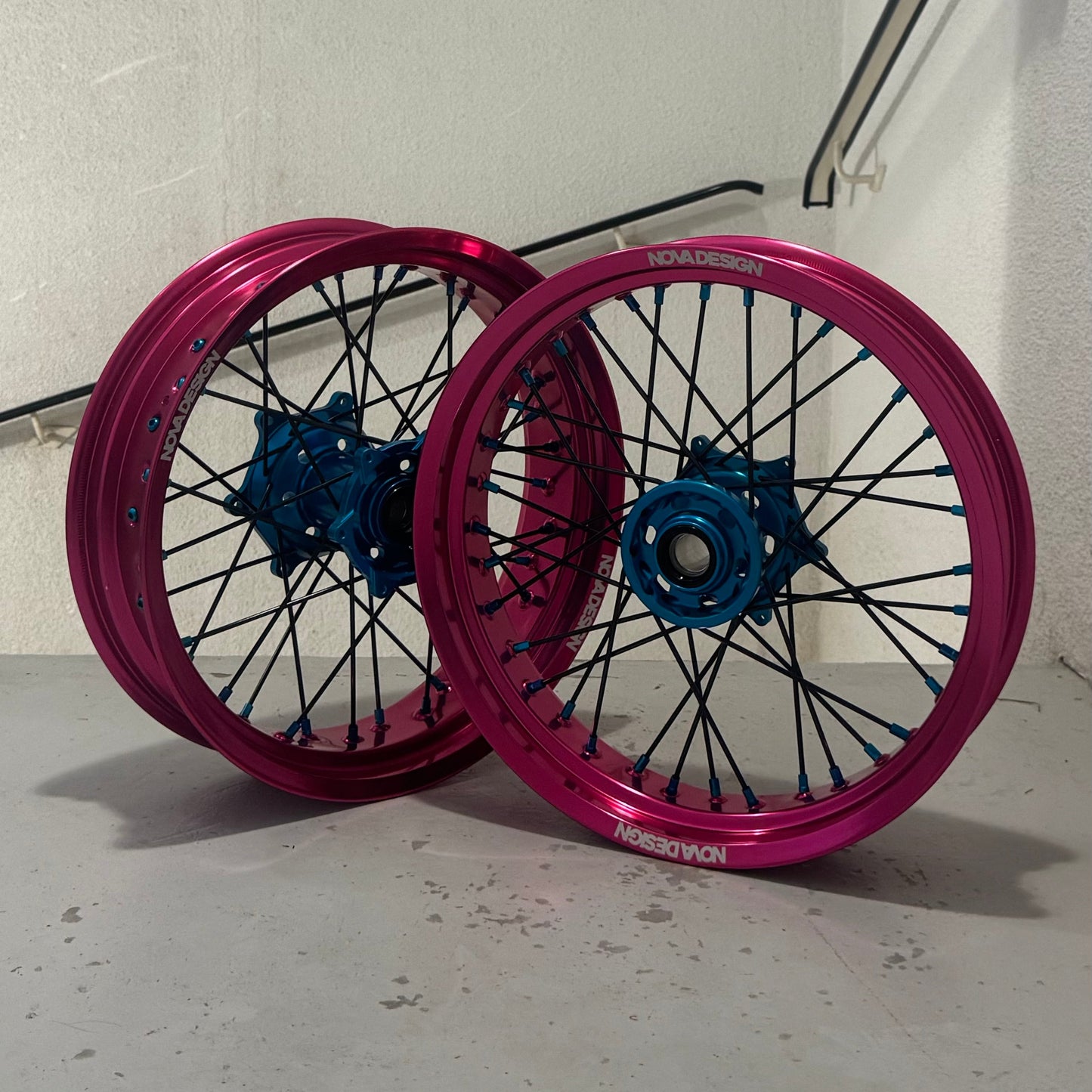 JANTES SUPERMOTARD 100% PERSONNALISABLES