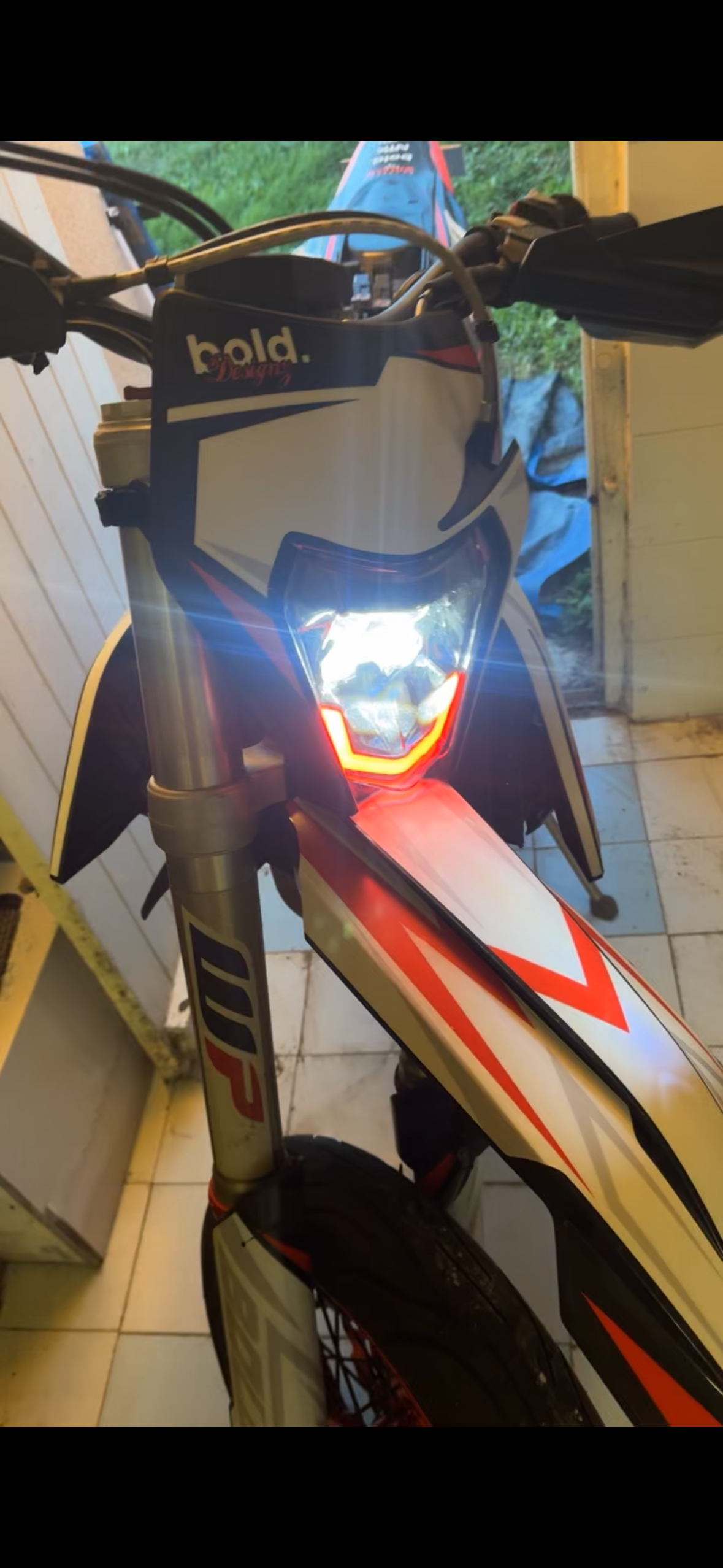 Phare Avant Teinté LED V2