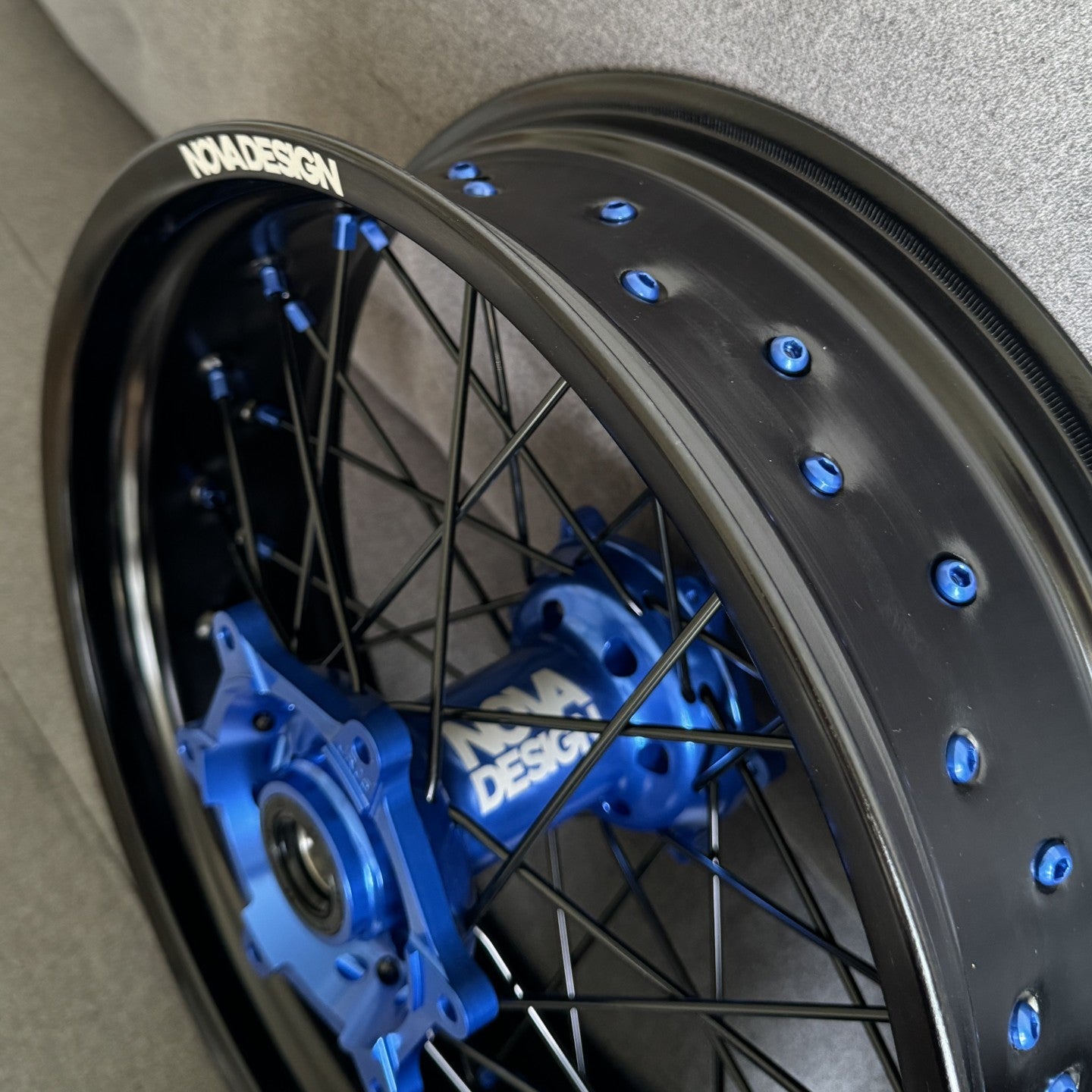 JANTES SUPERMOTARD 100% PERSONNALISABLES